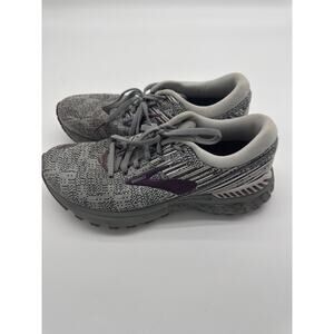 Brooks Adrenaline‎ GTS 19 Women's Size 8 Grey and purple